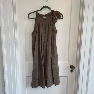 Linen trapeze halter dress with tie neck. SZ M w/ 37.5" length top to bottom.